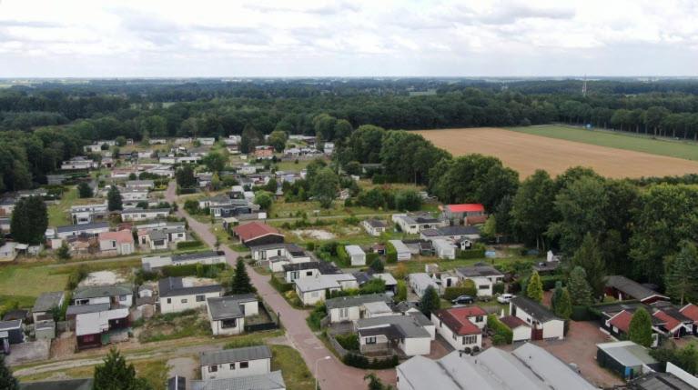 Nieuw - Luxe Blokhut Chalet In Bosrijke Omgeving 앵루 외부 사진