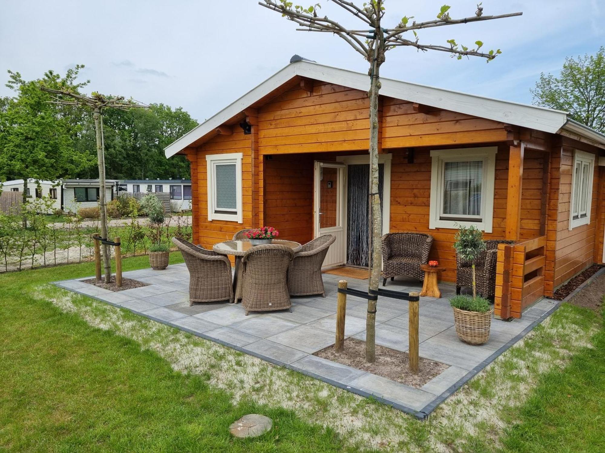 Nieuw - Luxe Blokhut Chalet In Bosrijke Omgeving 앵루 외부 사진